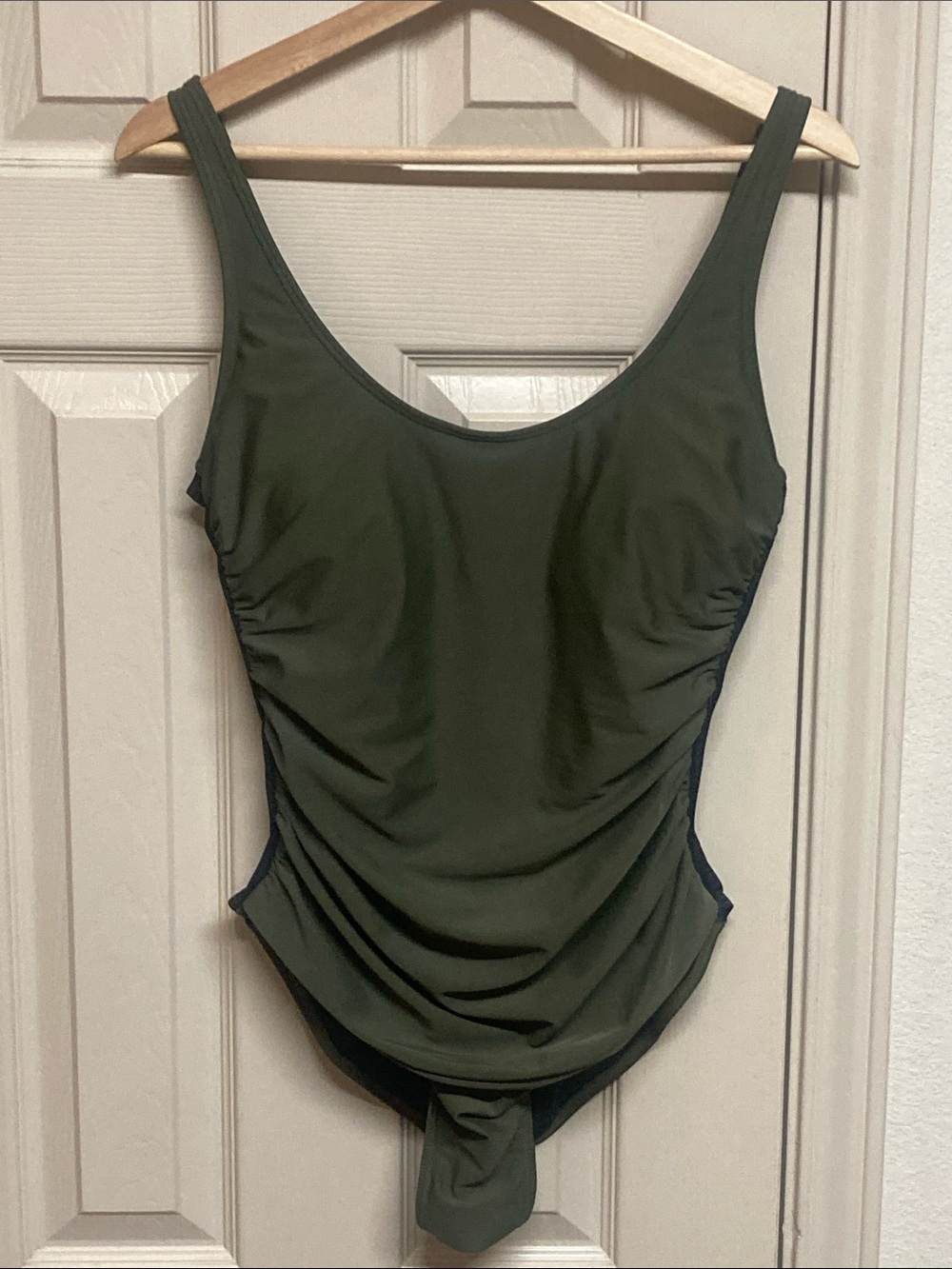DKNY Women's Starburst One-Piece Swimsuit Sz 10 Moss Olive Green - Picture 2 of 9